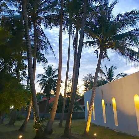 Sense Of Yanui Nai Harn Exterior foto